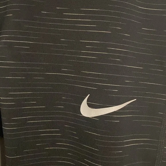 Nike Dri-Fit running short pants, women’s Small - Picture 3 of 8